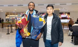 新疆男篮官宣签约泰隆-华莱士 四名外援全部到位