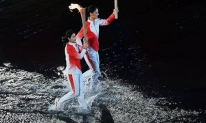 霍震霆没想到，44岁儿媳郭晶晶再次官宣喜讯，让整个阔太圈沉默了